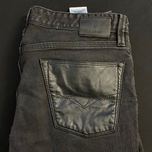 Black Guess jeans